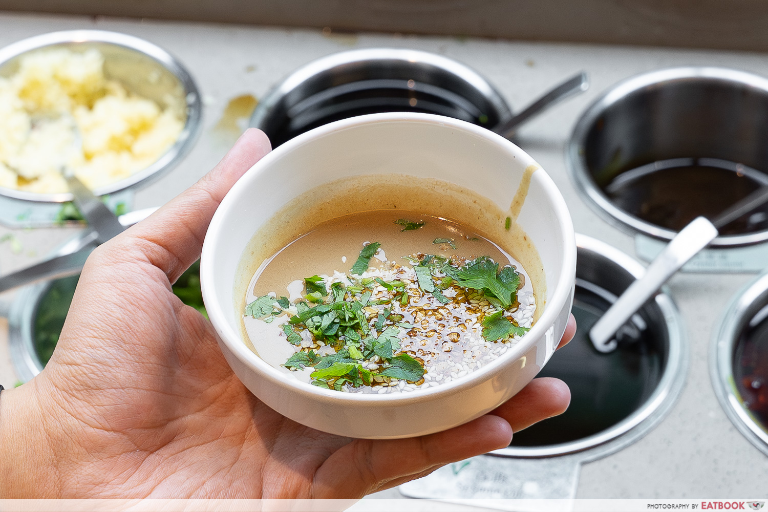 hi-hot-pot-diy-condiments-bar-interaction