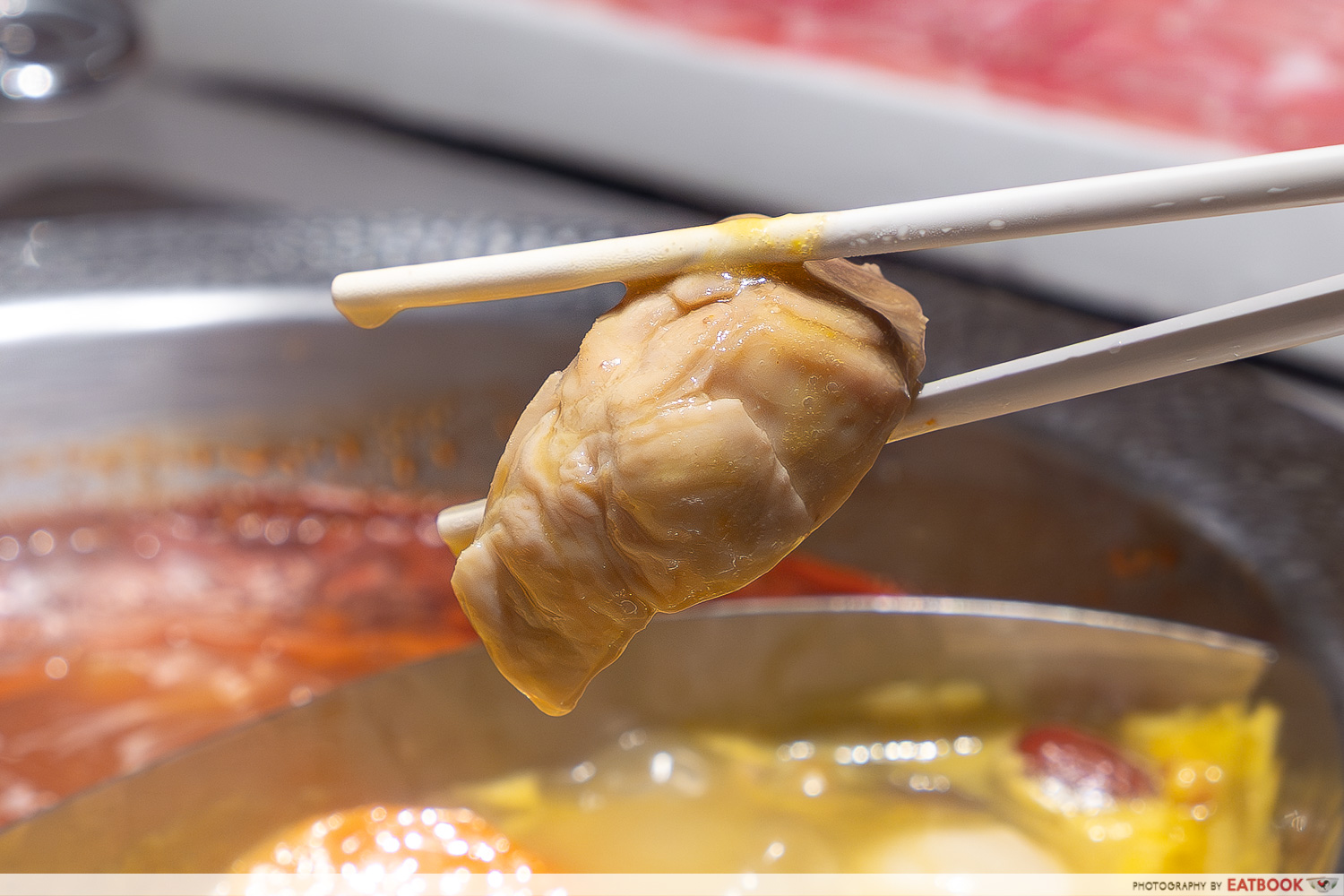 hi-hot-pot-signature-golden-chicken-soup-with-fish-maw-chicken-interaction