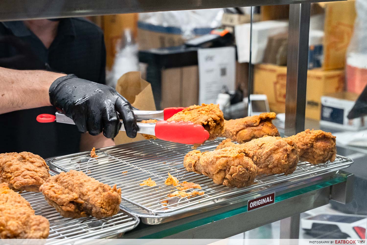 sky-sky-fried-chicken-chicken-display-prep