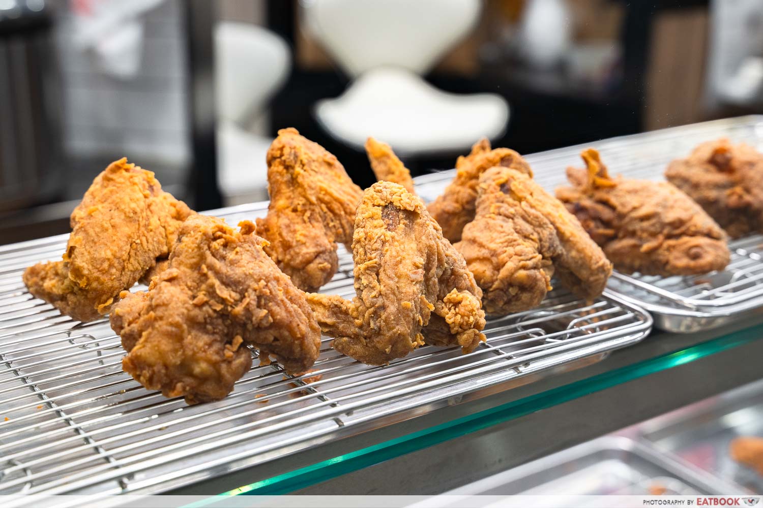 sky-sky-fried-chicken-wings-display