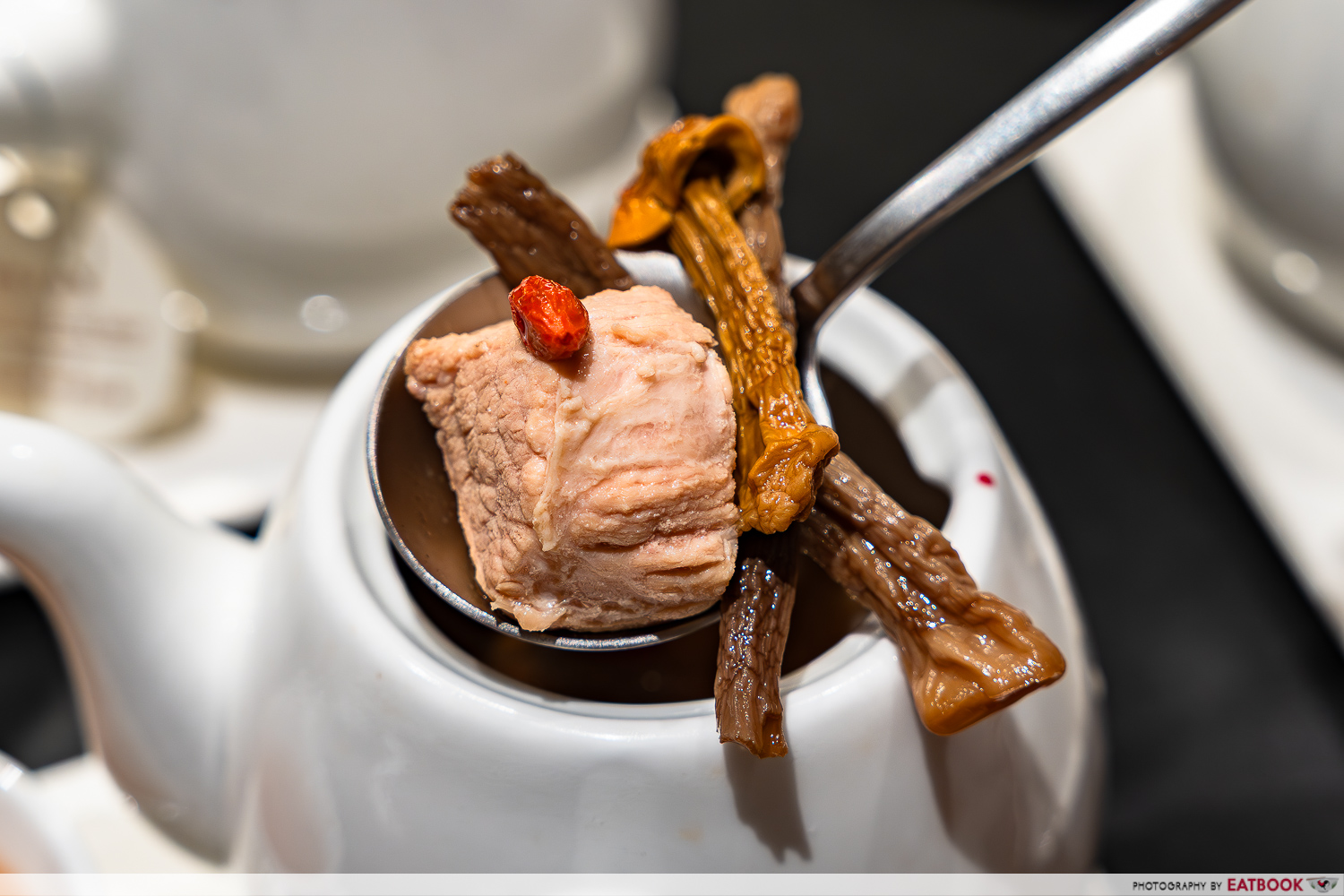 the-soup-expert-wild-mushroom-bamboo-fungus-soup-interaction
