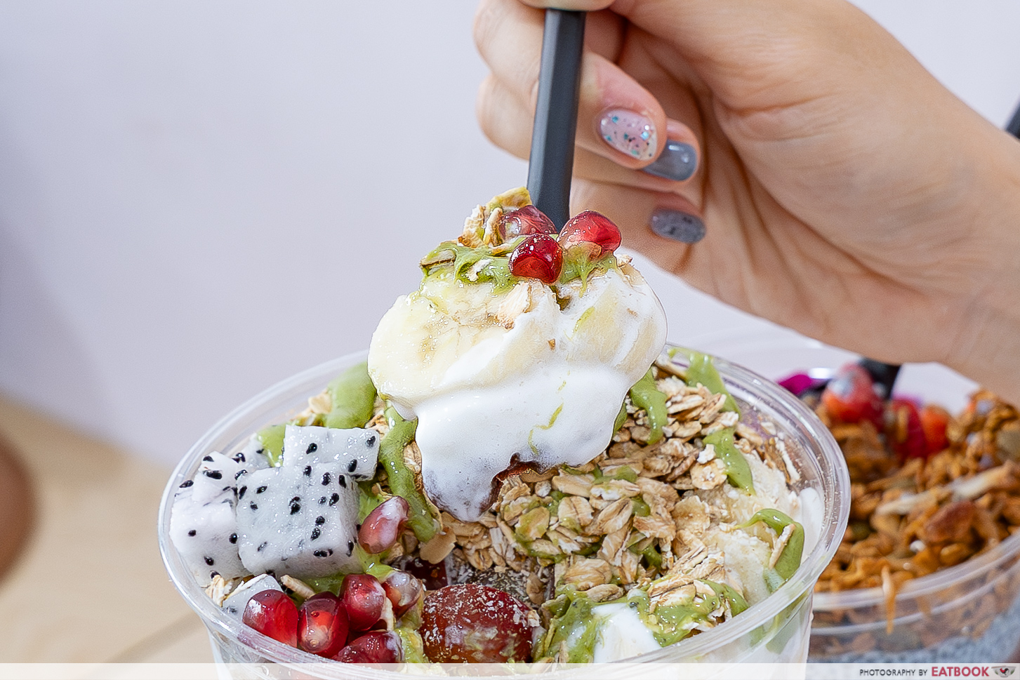 ChiAcai-cafe-scoop-shot