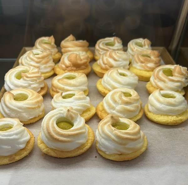 Sabah-Sandakan-UFO-tart-flatlay