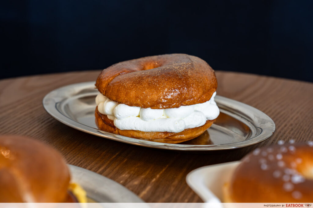average-service-b-for-bagel-dessert