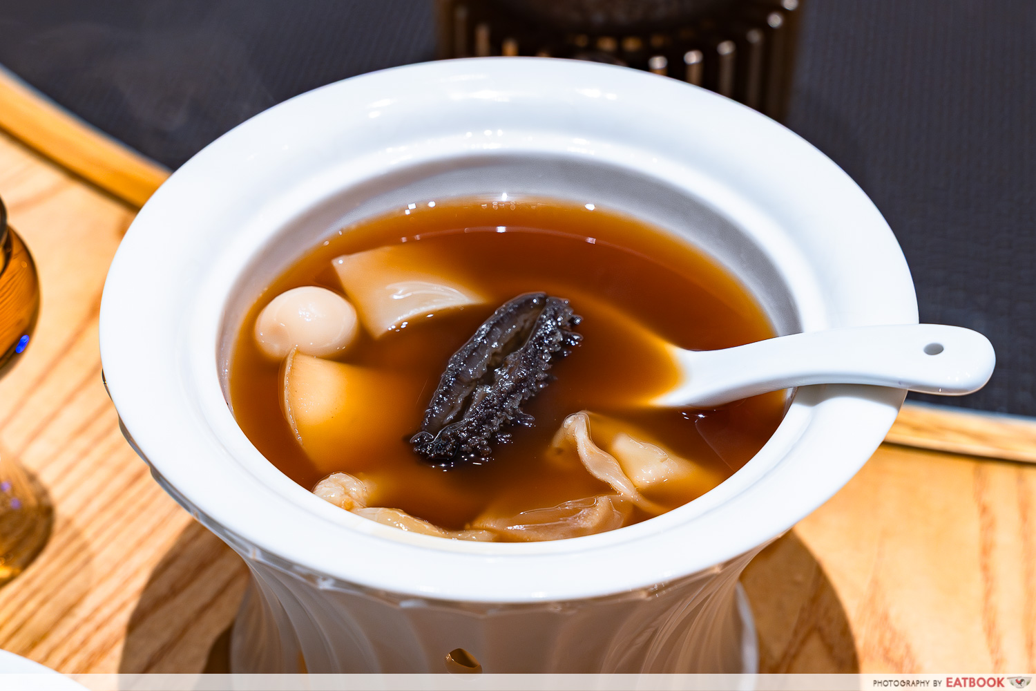 ban-lan-buddha-jumps-over-the-wall-establishment