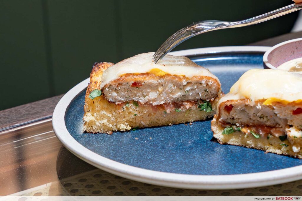 cafe-mary-grace-crab-interaction