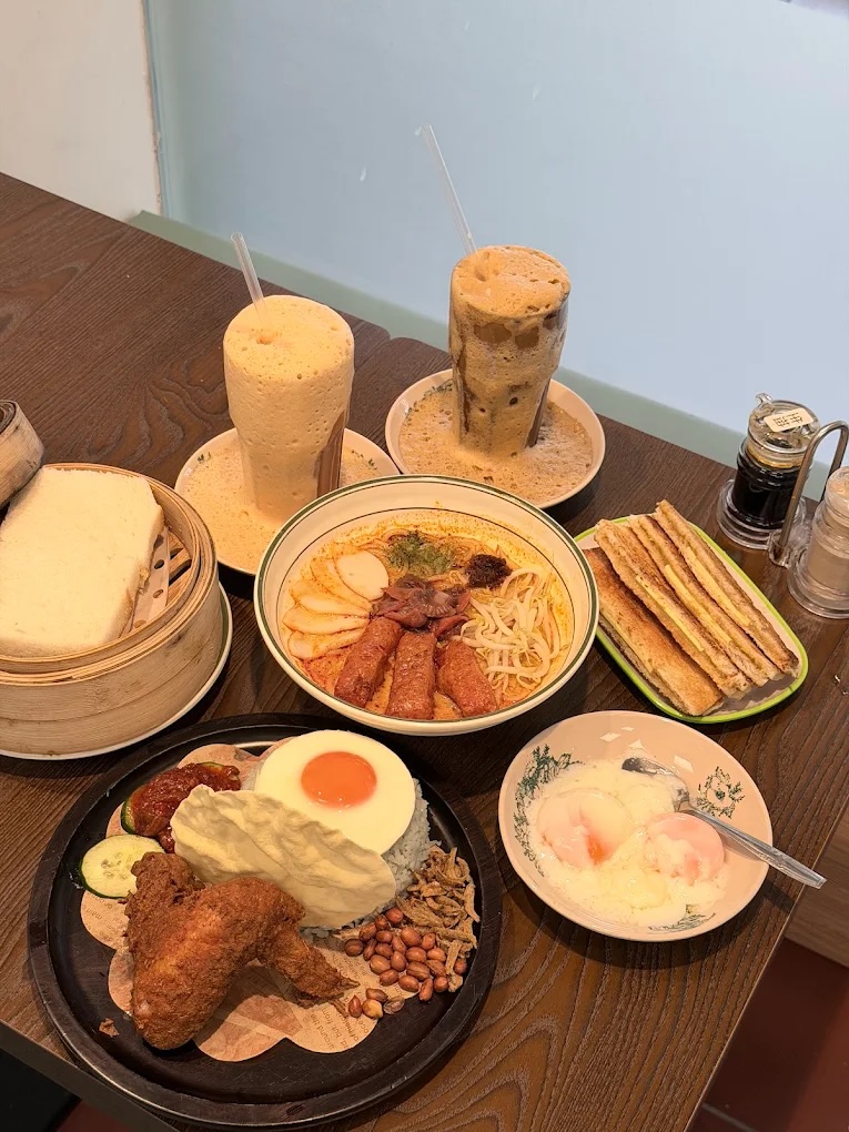 dongsheng-cafe-flatlay