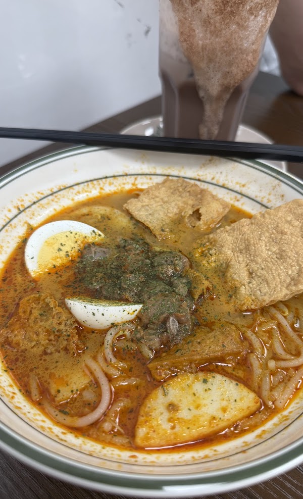 dongsheng-cafe-laksa-establishment