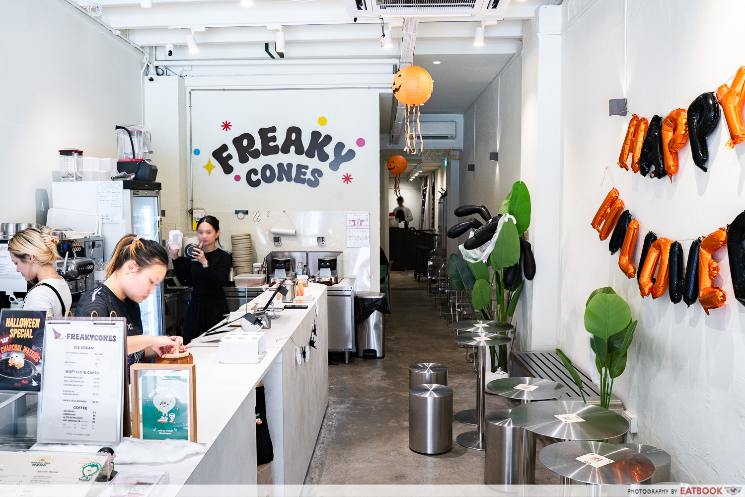 freakycones-first-floor-ambience