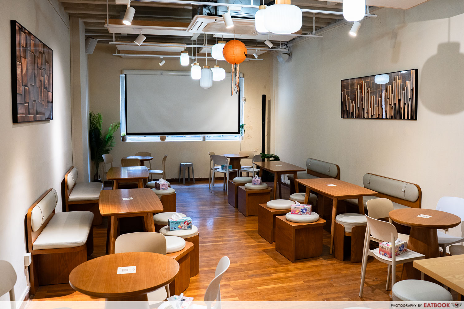 freakycones-second-floor-ambience