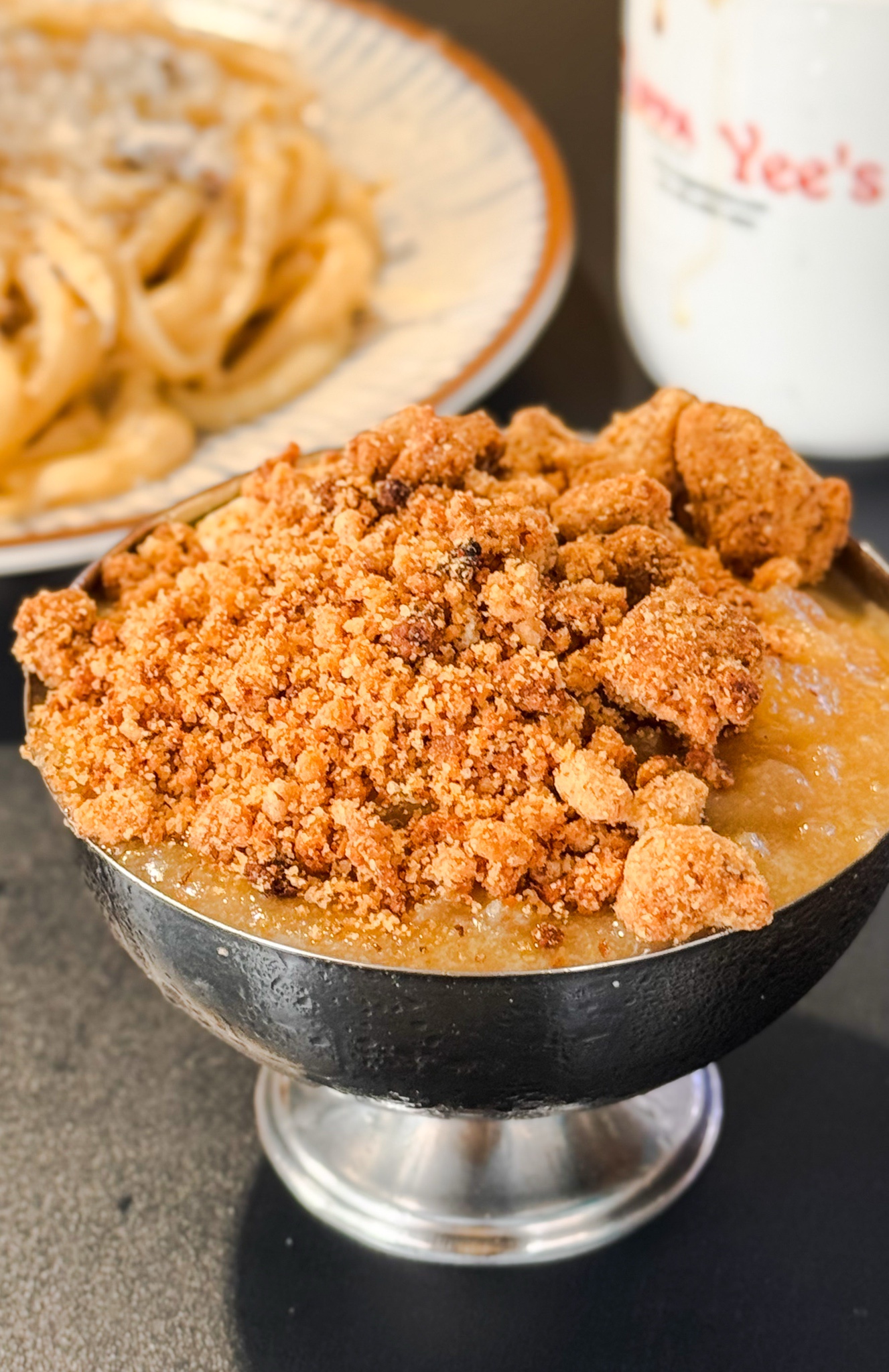 Bronzo-Pasta-Bar-apple-crumble