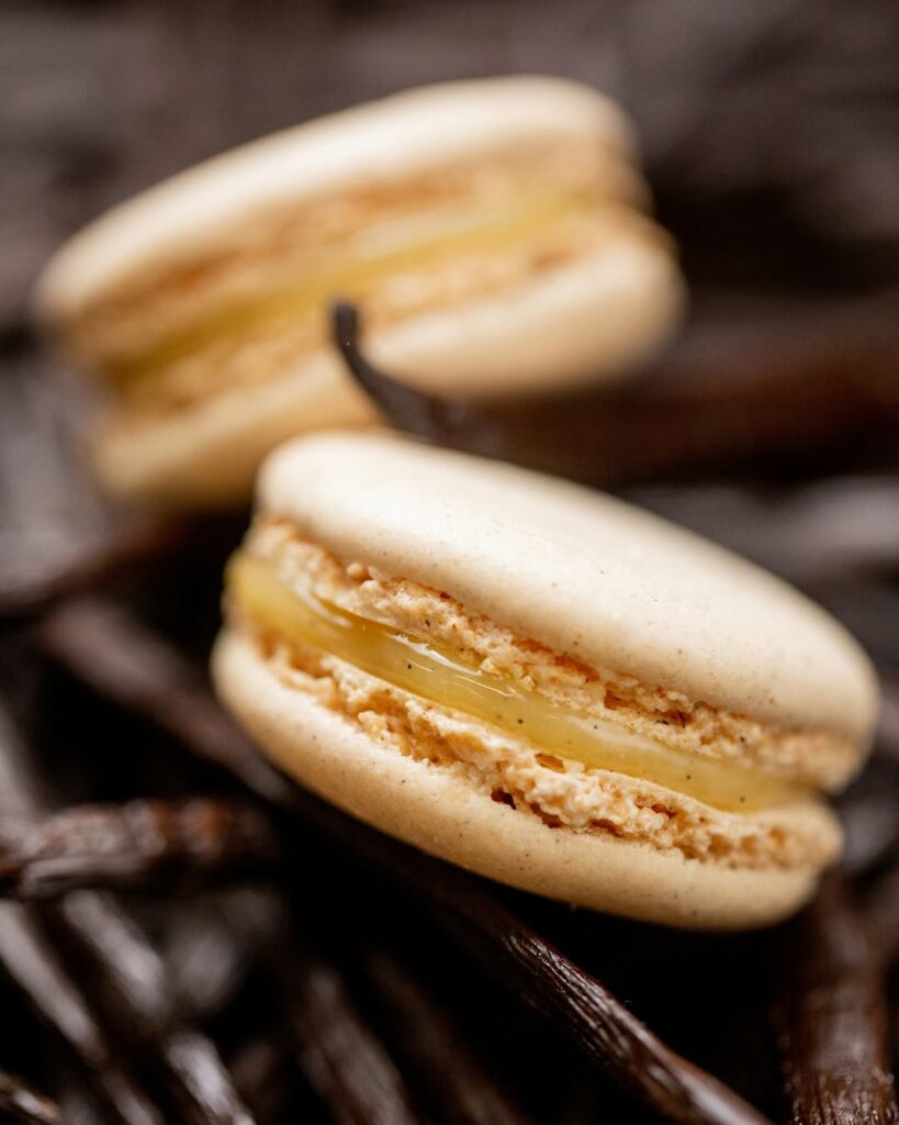 laduree-macarons-vanilla