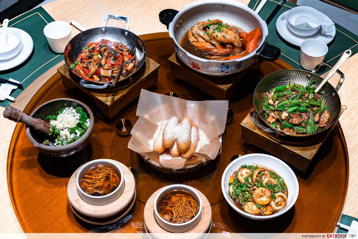 nong-geng-ji-somerset-flatlay