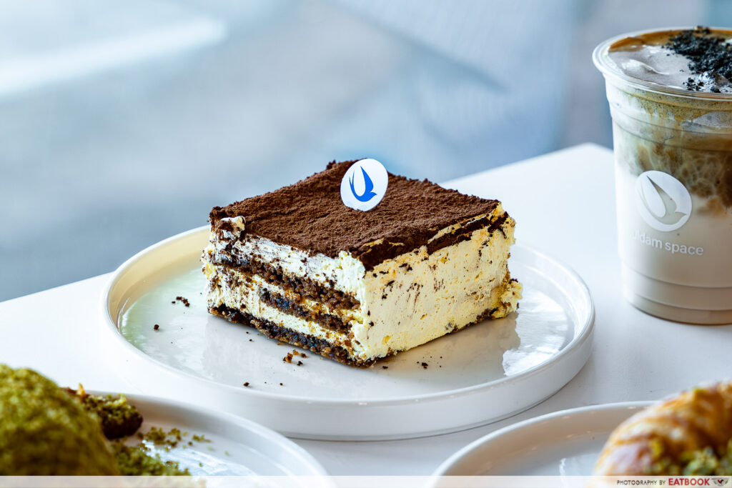 nuldam-space-cafe-tiramisu