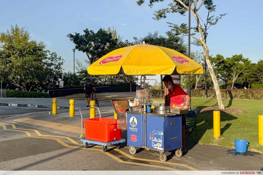 punggol-ice-cream-uncle-cart