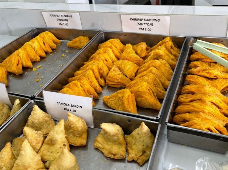 salahuddin-bakery-curry-puff