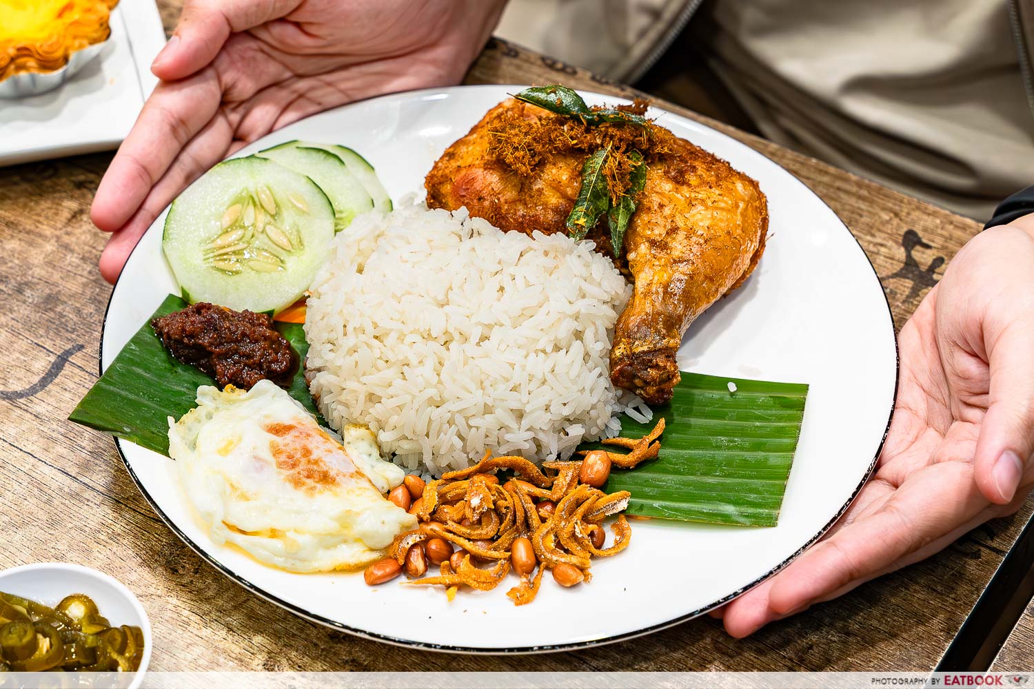 singapura-nanyang-coffee-ayam-berempah-nasi-lemak-establishment