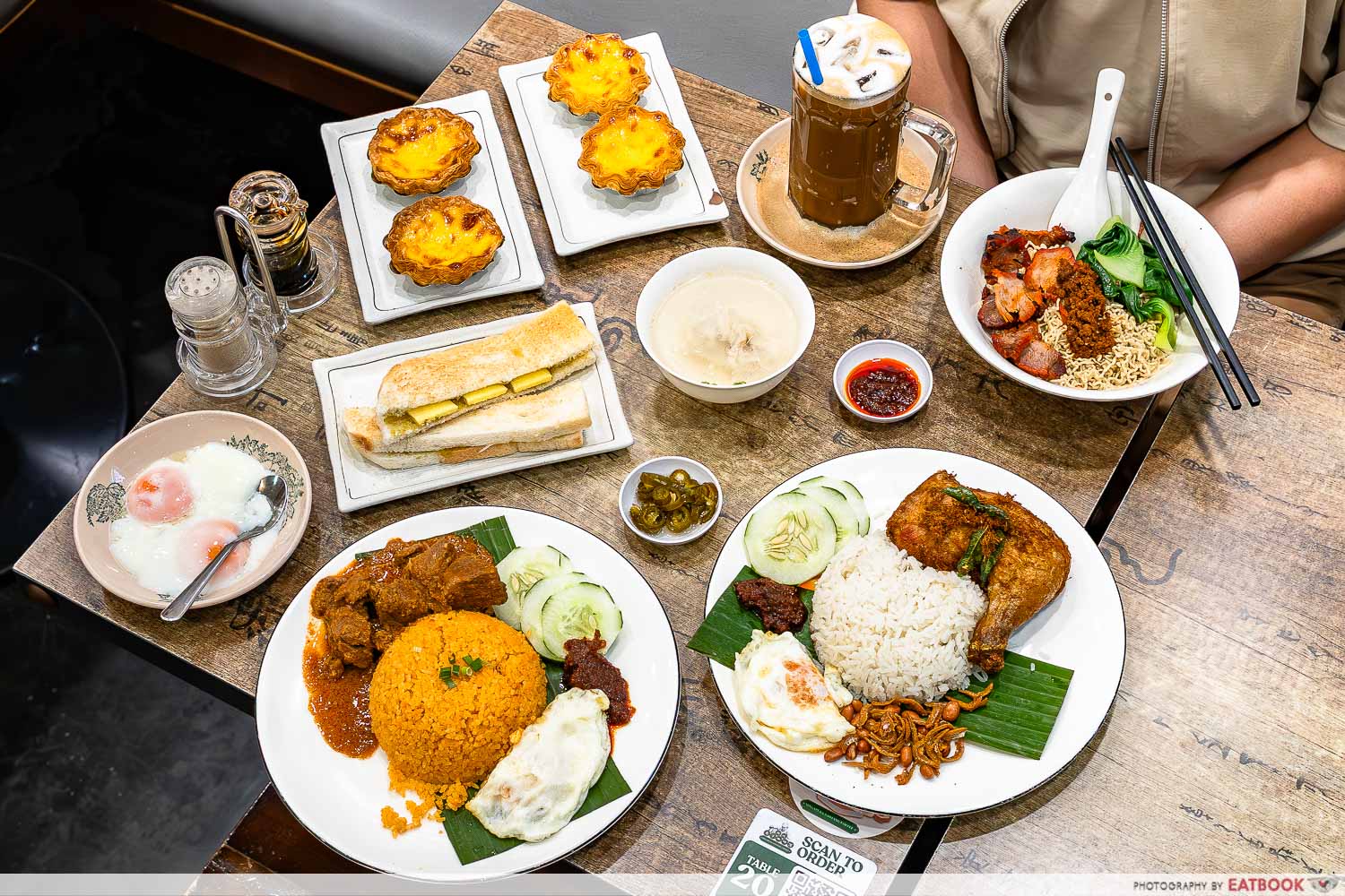 singapura-nanyang-coffee-flatlay