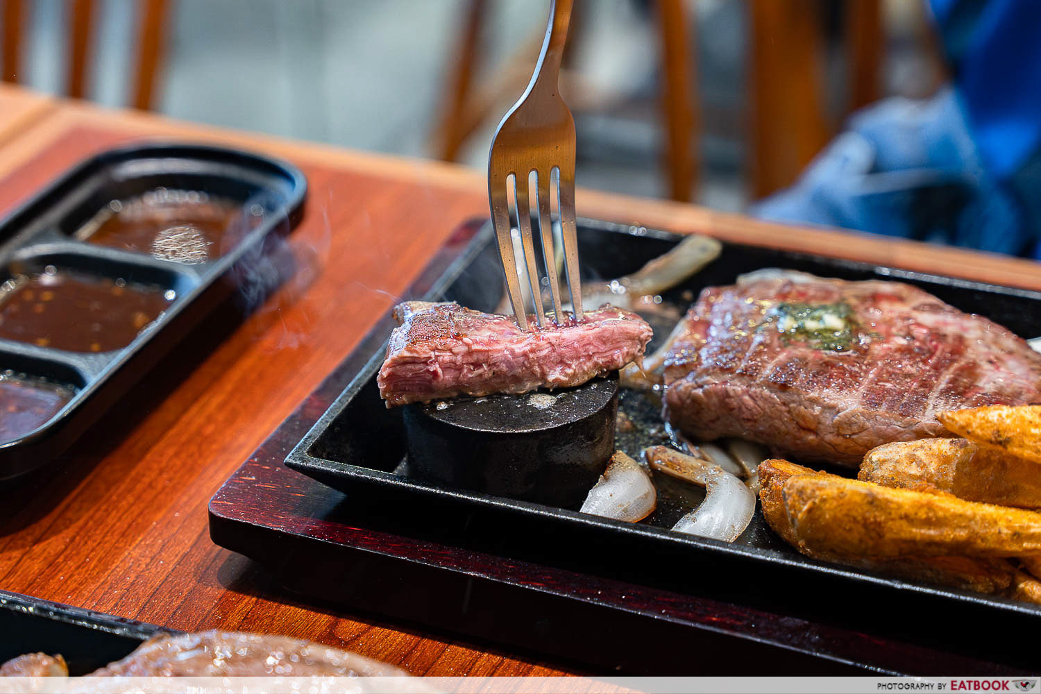 bari-bari-steak-sizzling