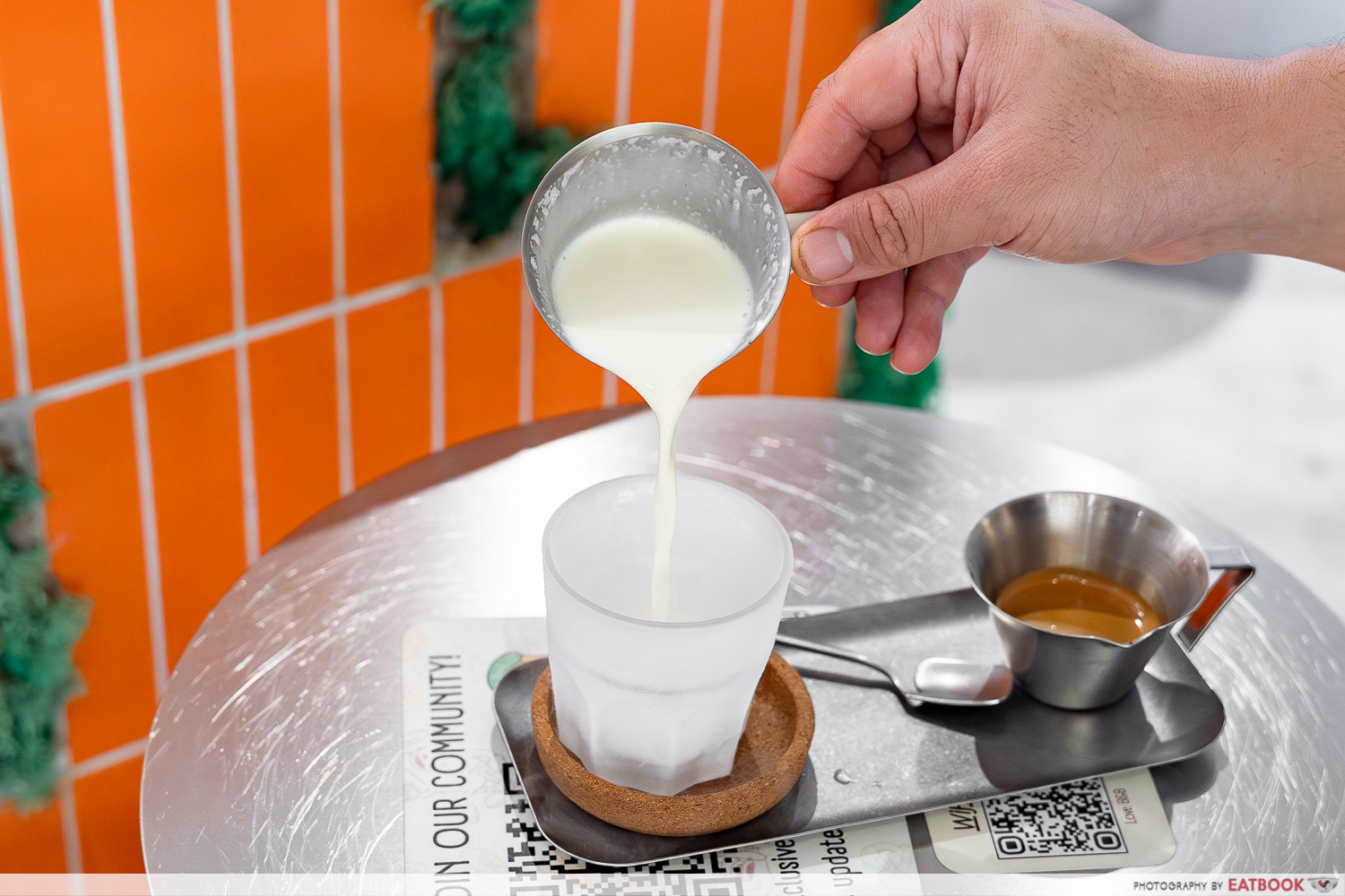 basq-and-bean--96-degrees-dirty-drinks-pour-prep