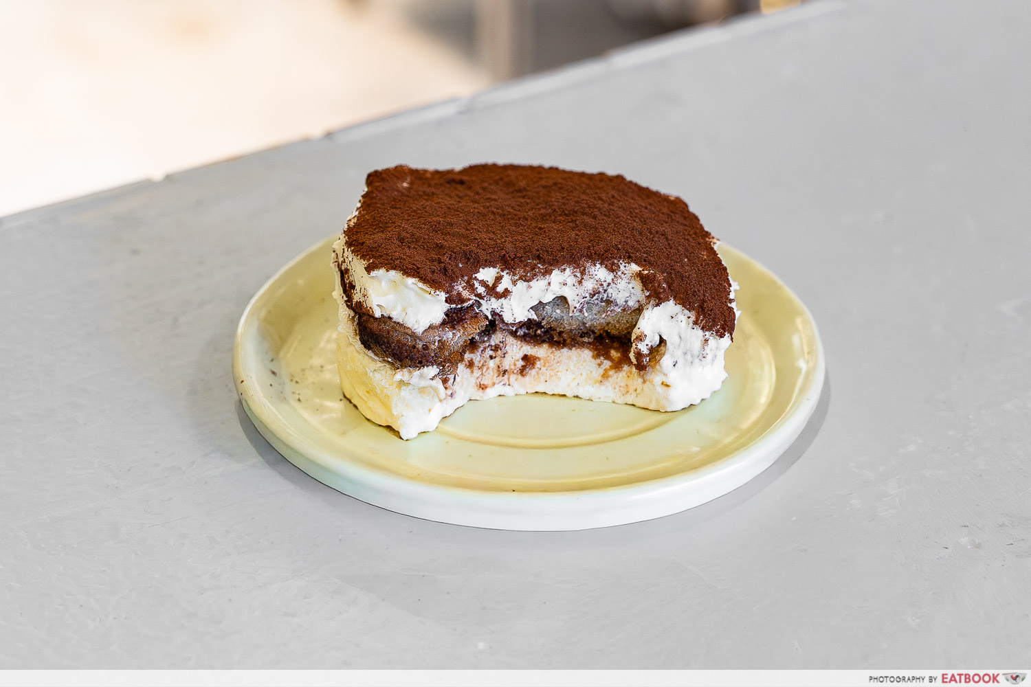 basq-and-bean-tiramisu-basq-cheesecake-cross-section