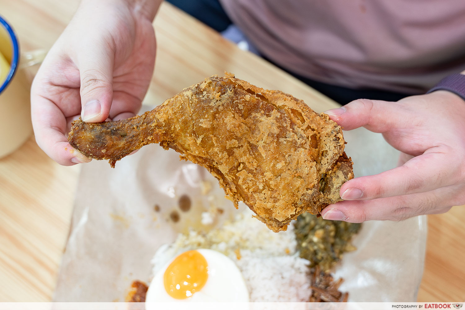 madness-nasi-lemak-ayam-hold