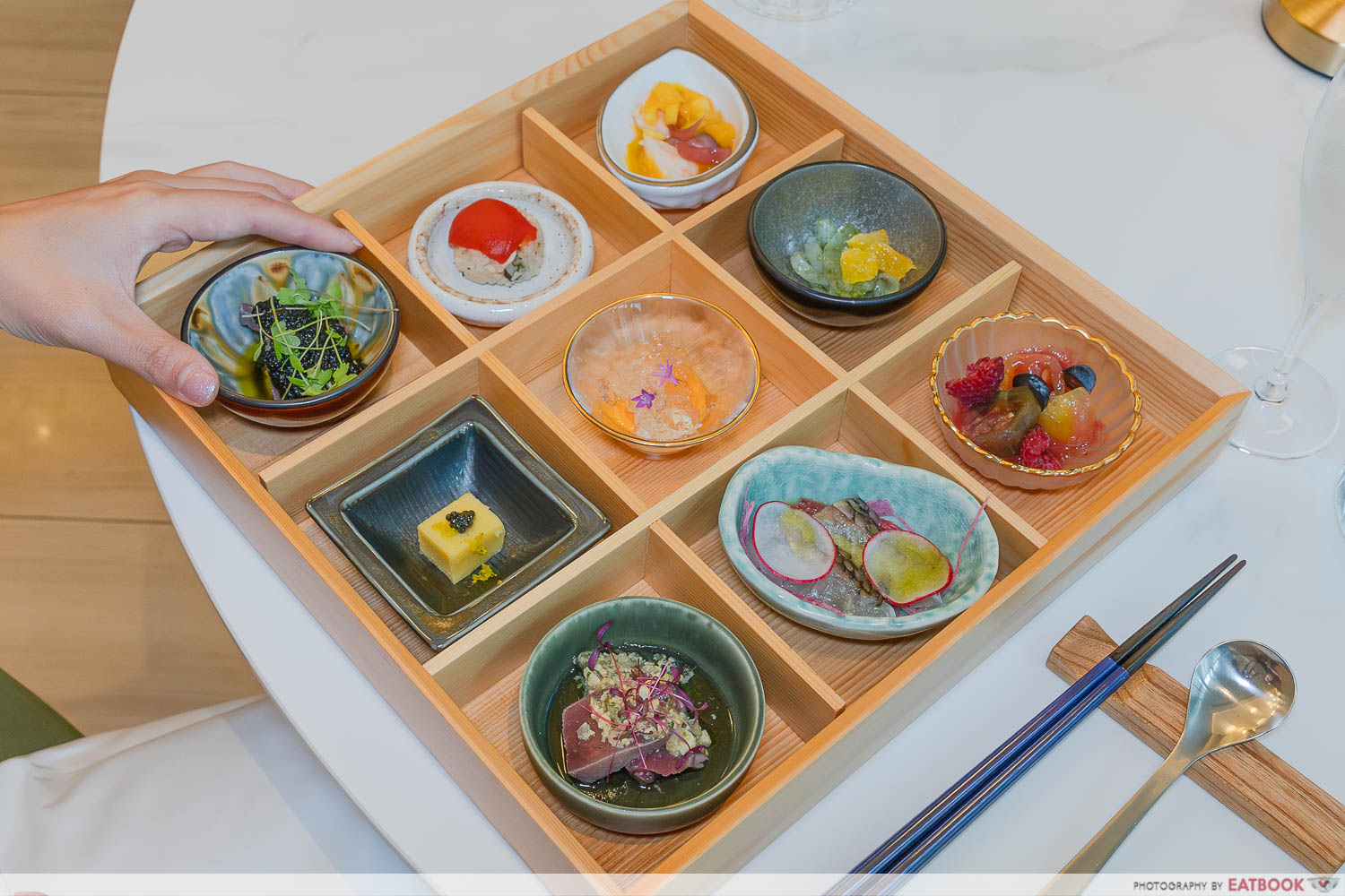 moss-cross-tokyo-singapore-shokado-9-interaction