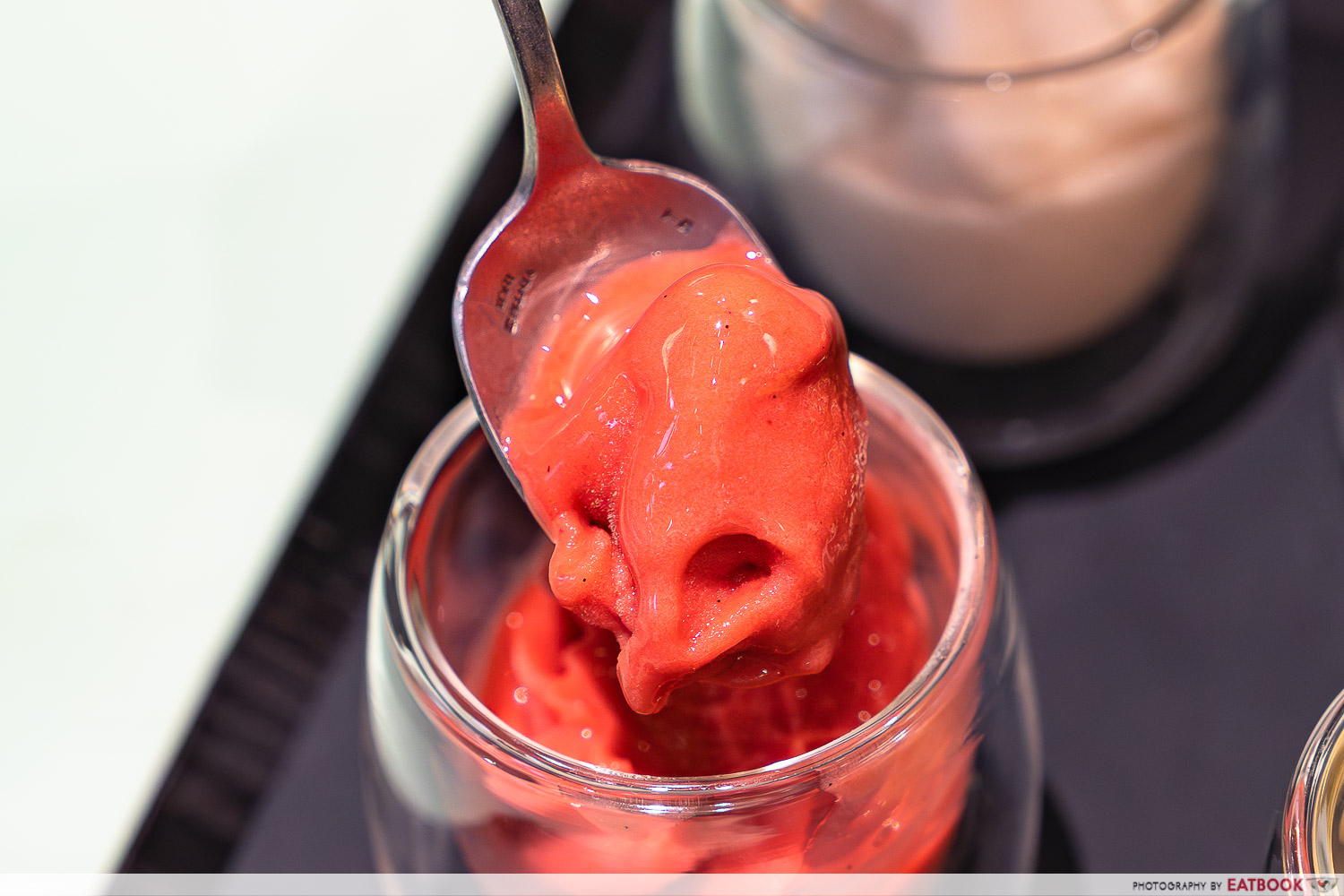 sundae-royale-strawberry-sorbet-interaction