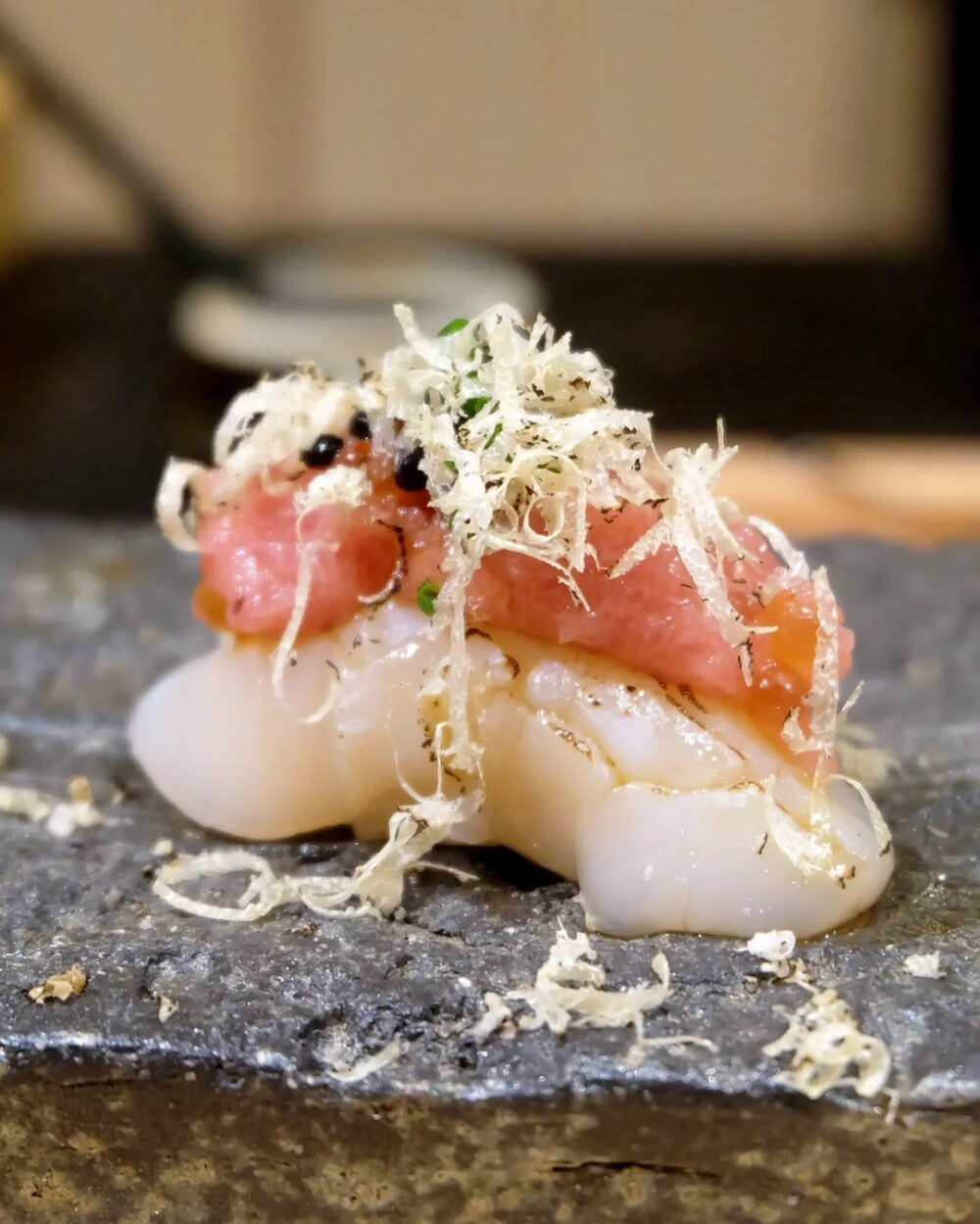 sushi-yujo-seafood-dish-establishment