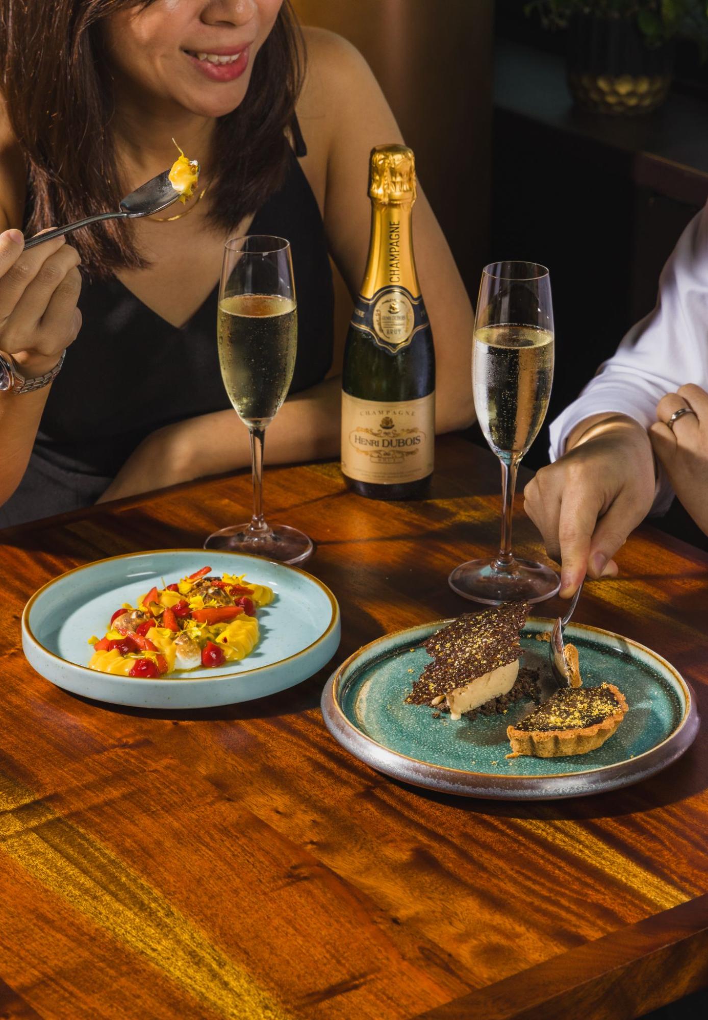 valentines-day-restaurants-LeVeL33