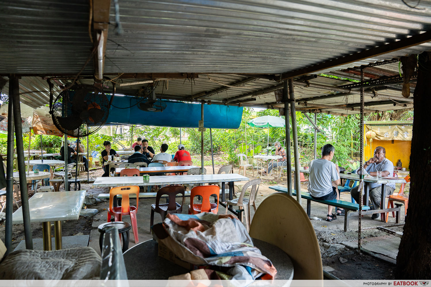 boh-geh-uncle-canteen-vibes