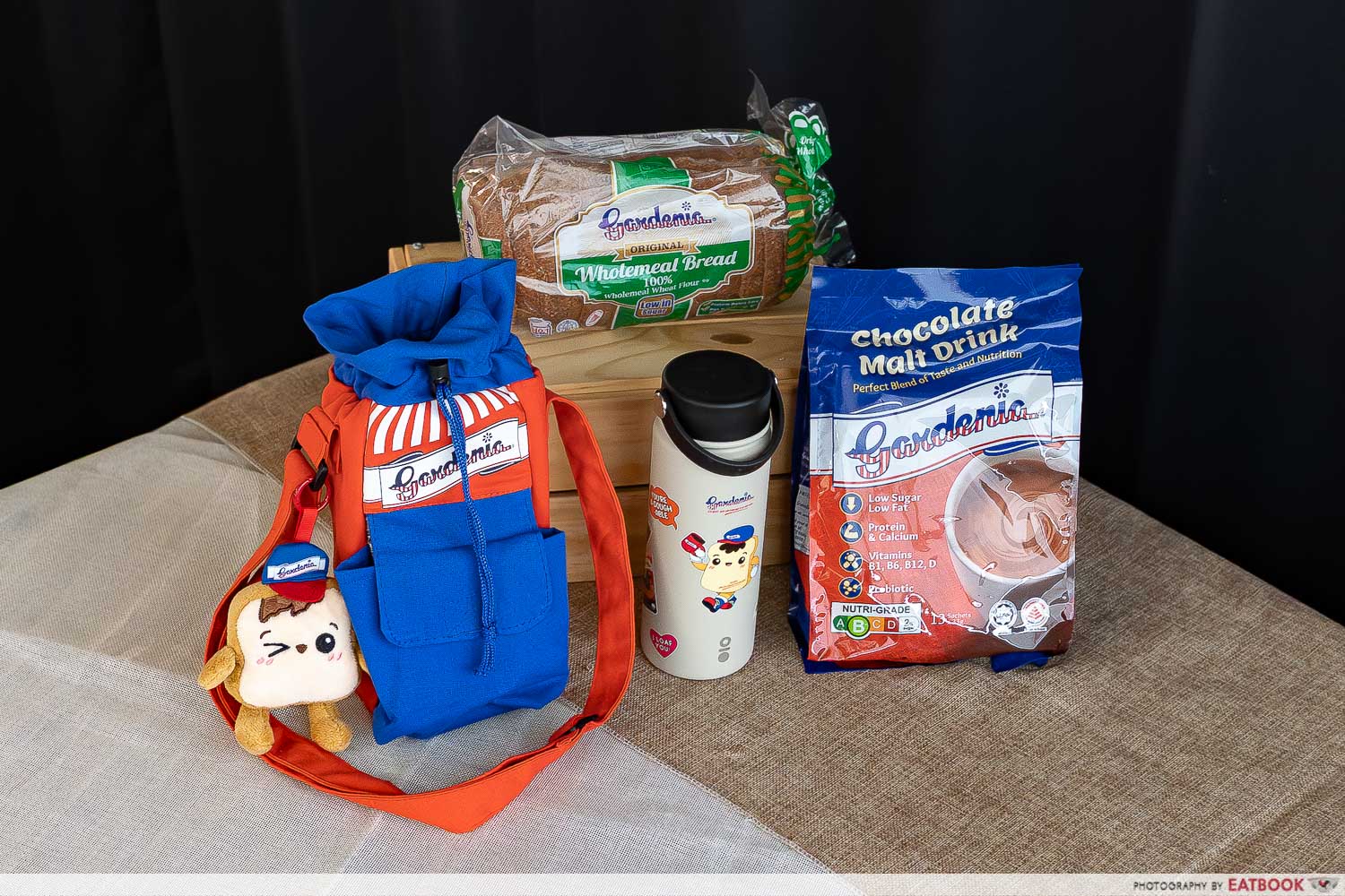 gardenia-chocolate-malt-drink-flatlay