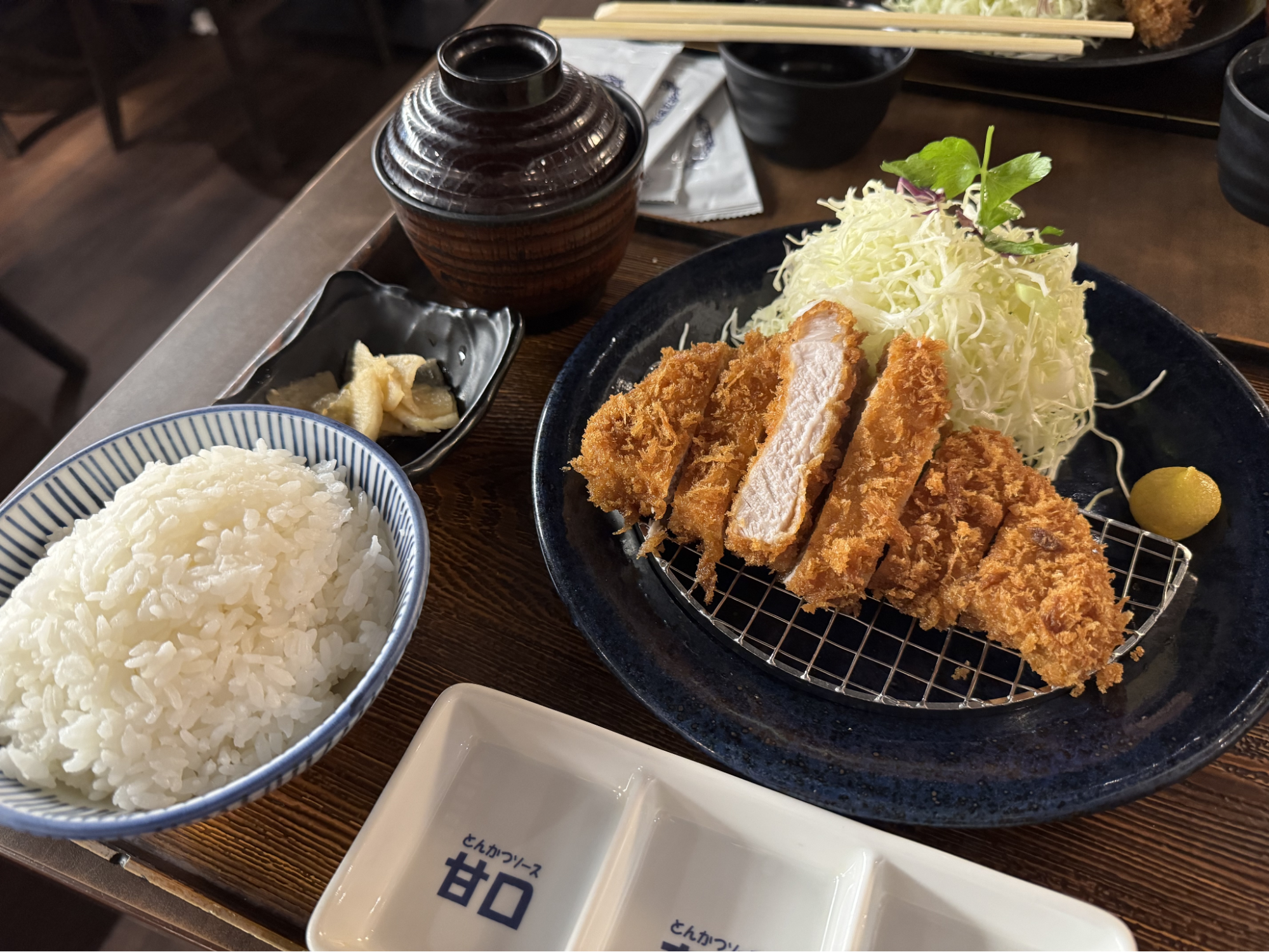 ma-maison-rosu-katsu-set-establishment