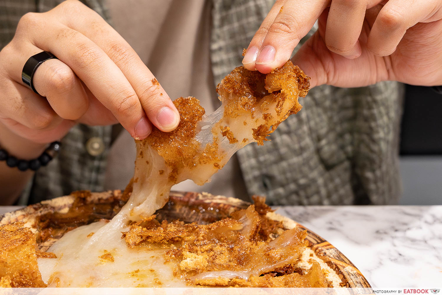 obongzip-grilled-tteok-pulling-interaction