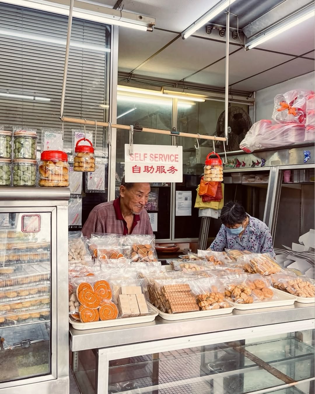 oldest-bakeries-singapore-love-confectionery