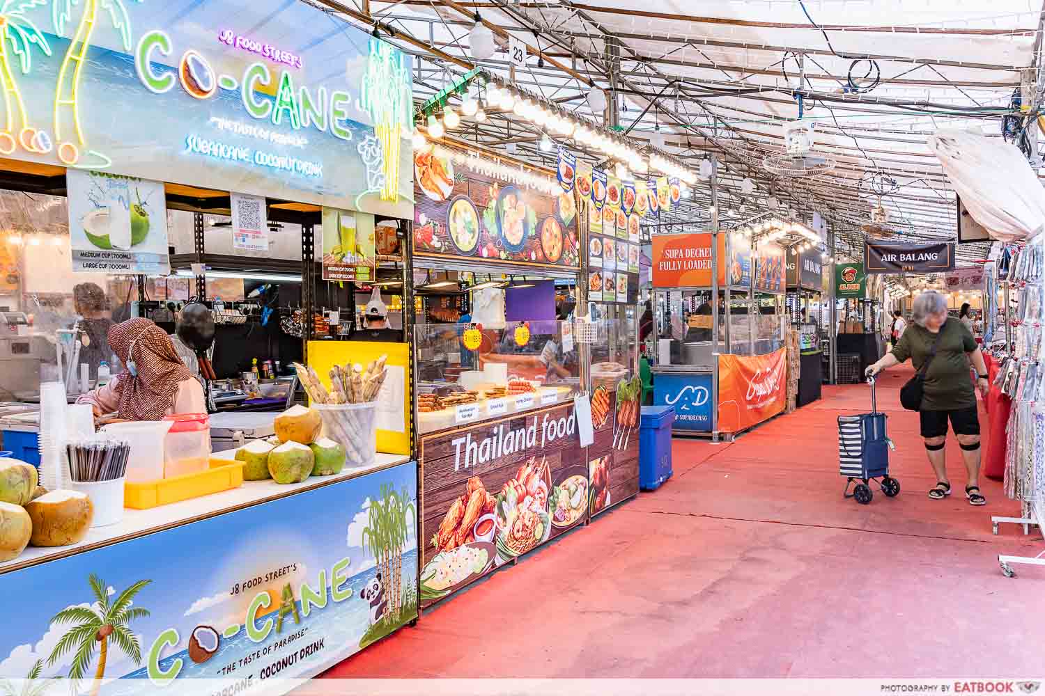 pelita-raya-bazaar-tampines-mrt-ambience