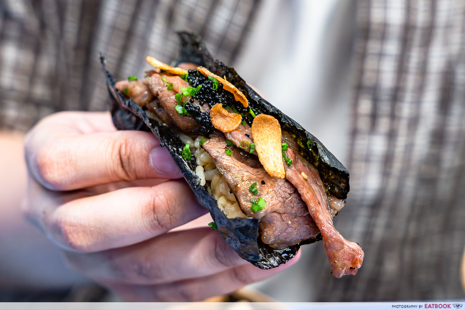 soru-handroll-wagyu-yakiniku-interaction