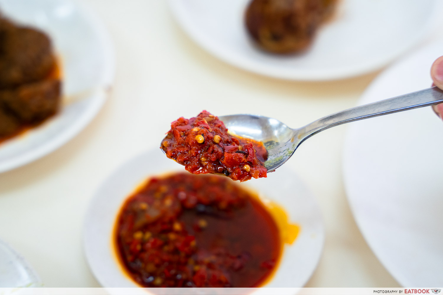 warong-nasi-pariaman-complimentary-sambal-interaction