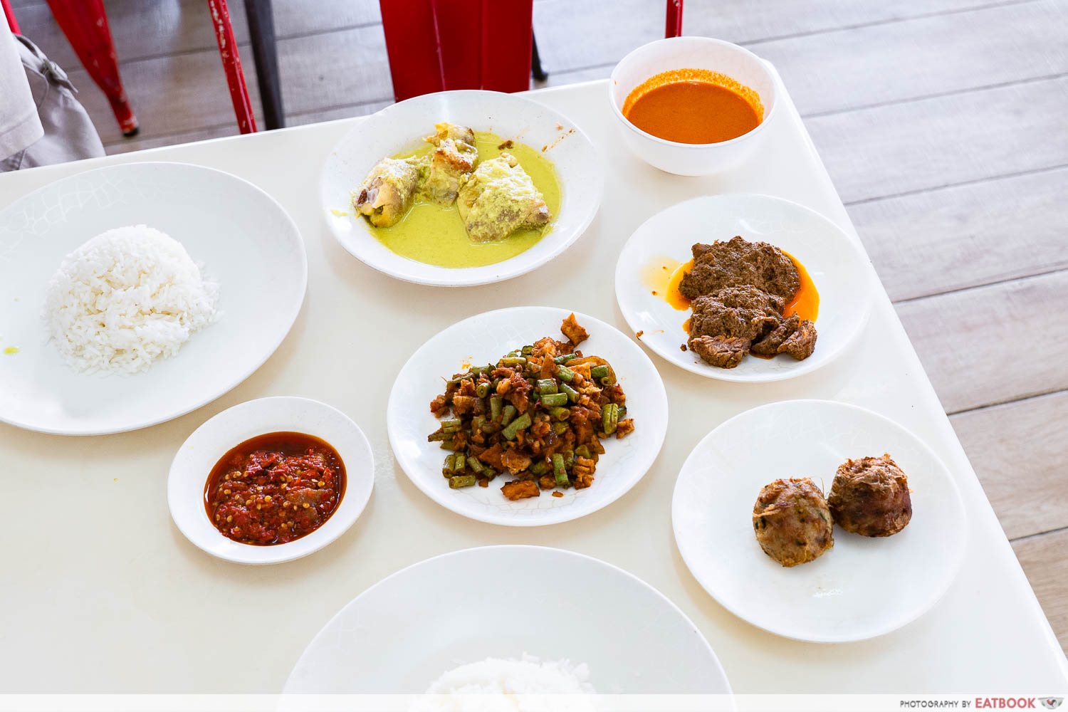 warong-nasi-pariaman-corner-flatlay