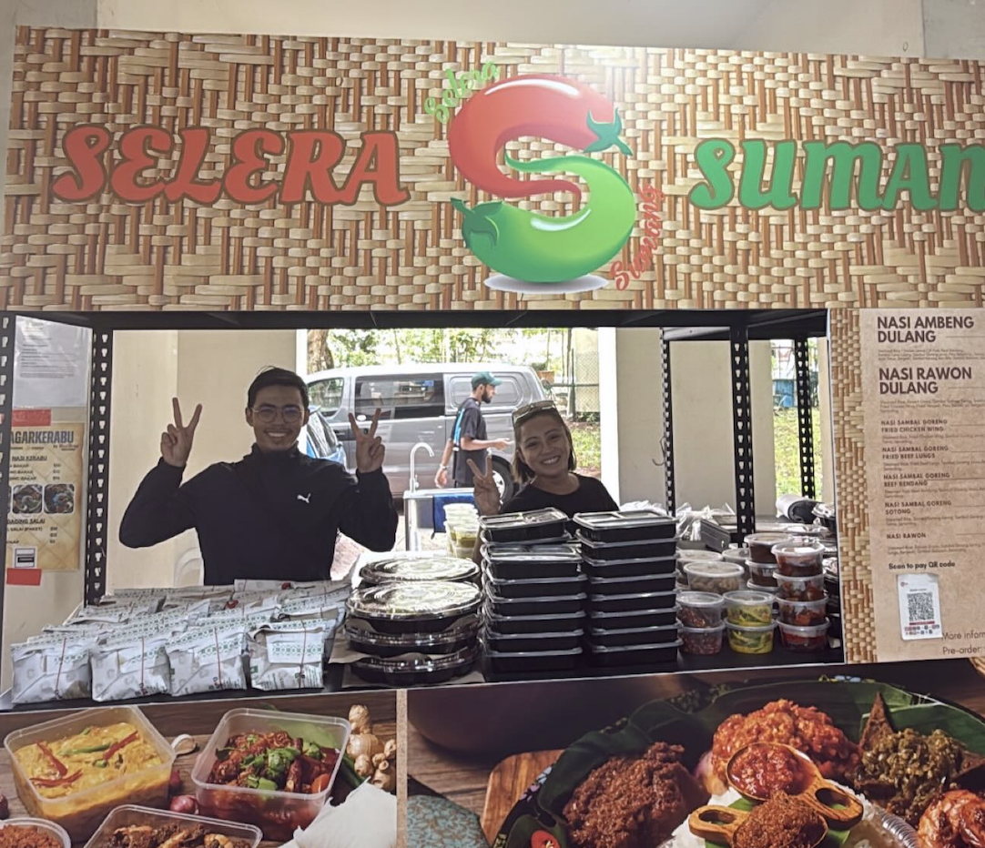 fiesta-makanan-di-bazaar-ramadhan-tampines-central-selera-sumang-storefront