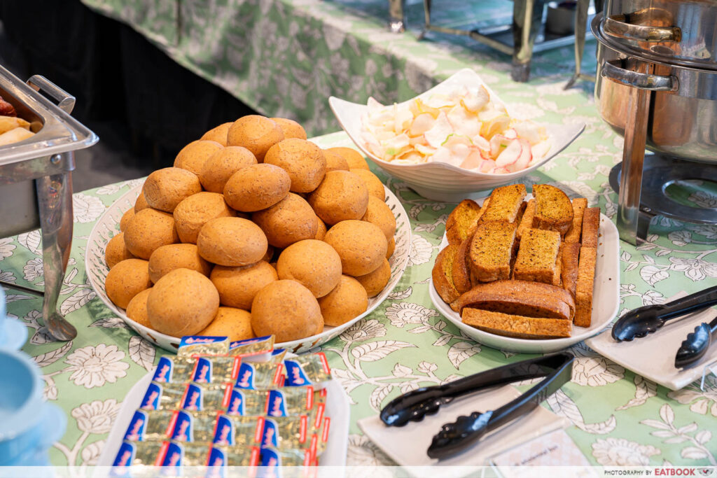 ikea-tampines-buffet-bread