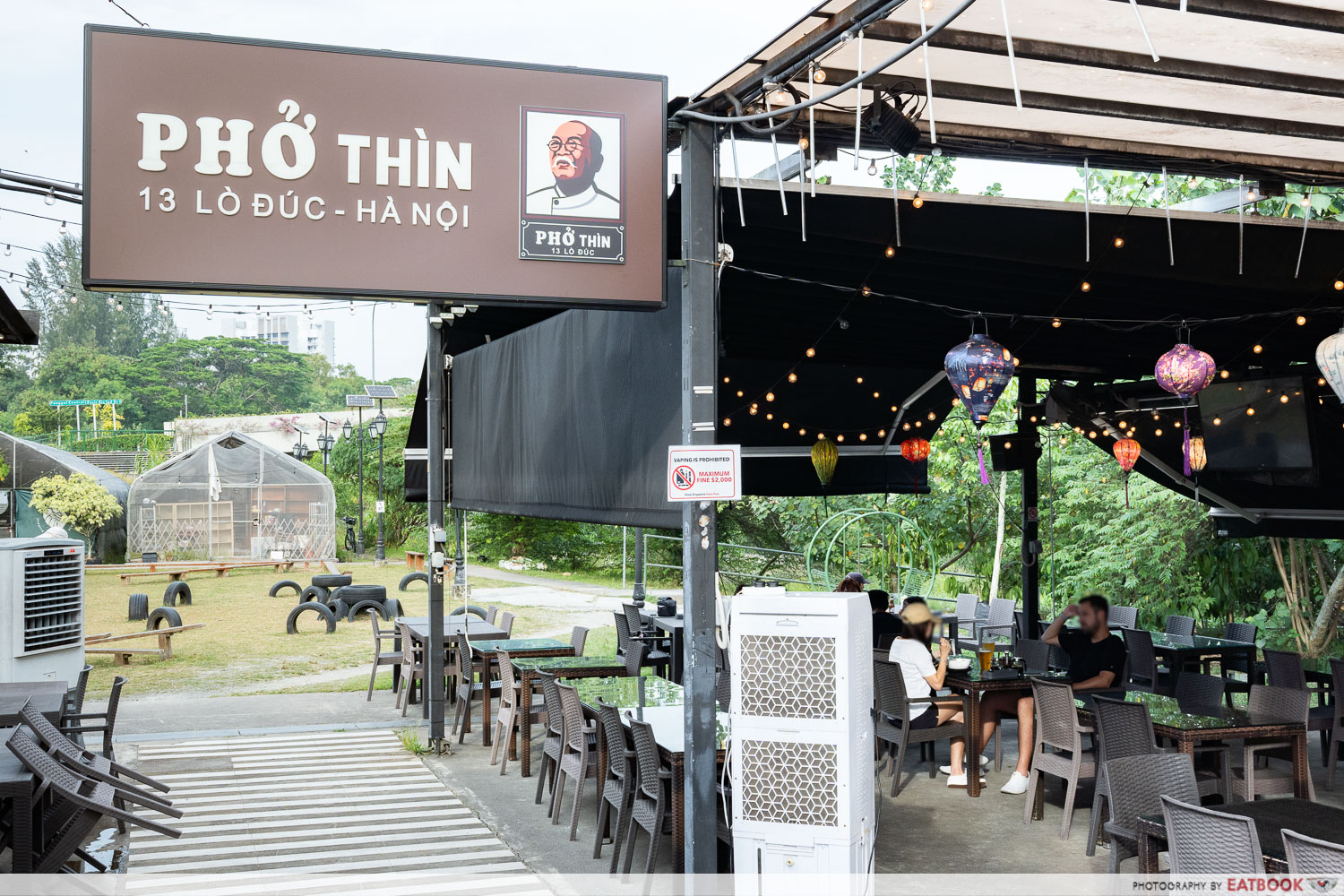 pho-thin-13-storefront