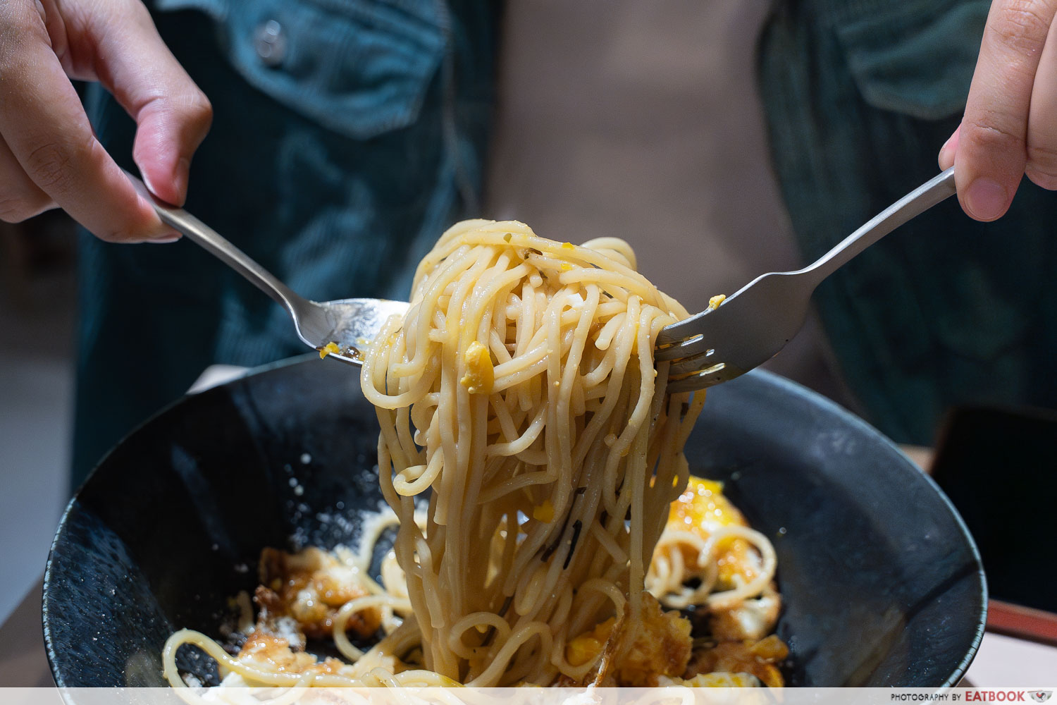 sio-pasta-fried-egg-cheese-salted-kelp-japanese-style-pasta-noodles-interaction