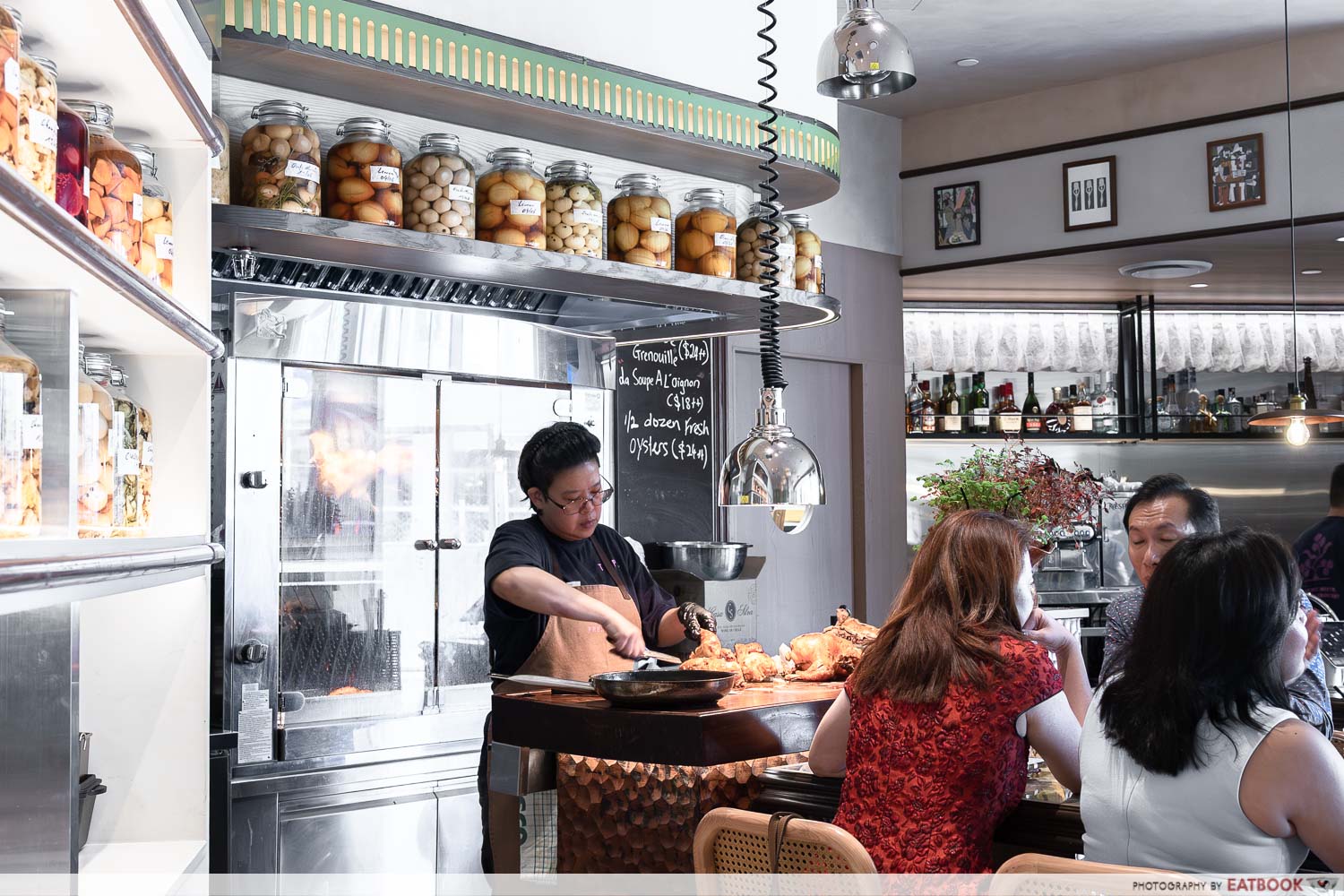 the-plump-frenchman-interior