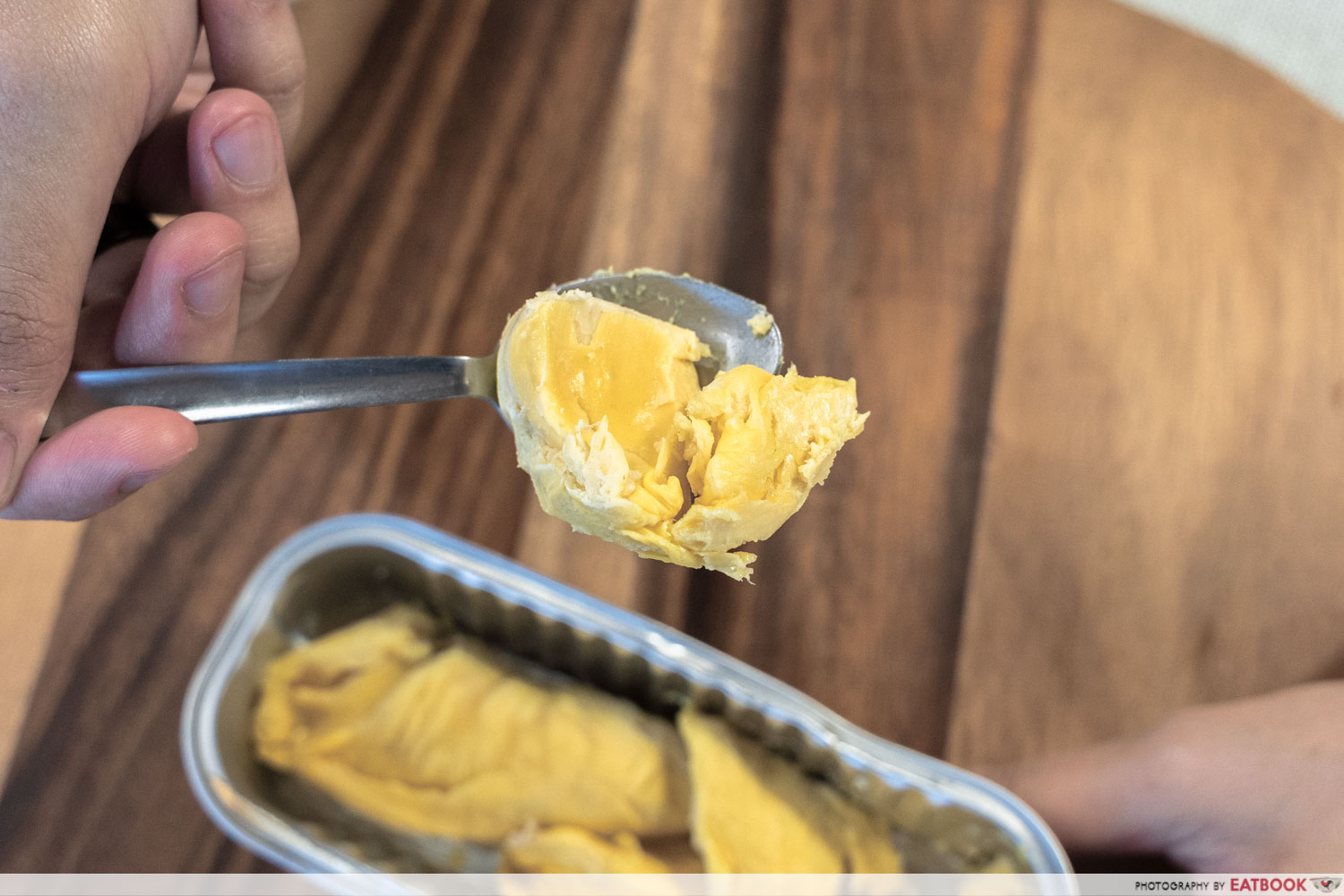 xtra-lab-fairprice-xtra-jurong-point-yun-he-yue-frozen-durian-gold-bar-musang-king-durian-interaction