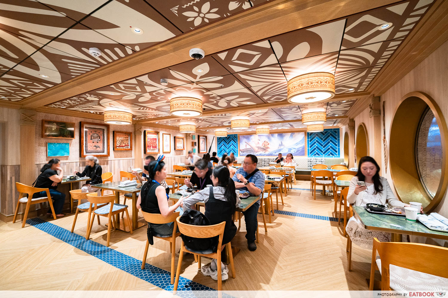 disney-adventure-cruise-nowglis-eatery-ambience