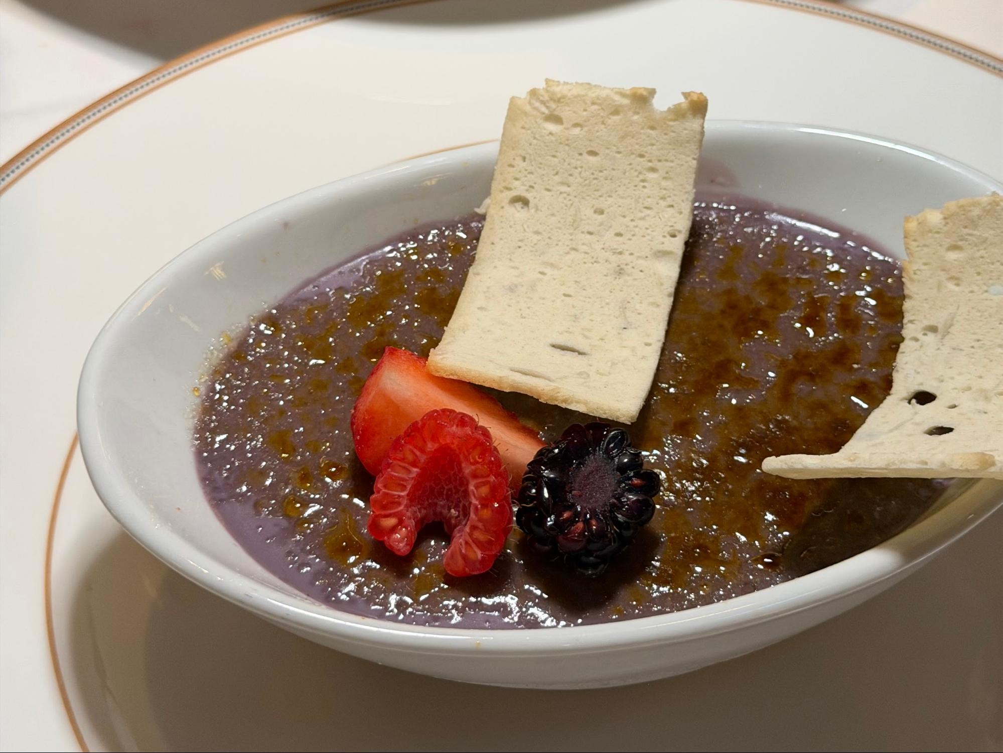 disney-cruise-molten-chocolate-cake