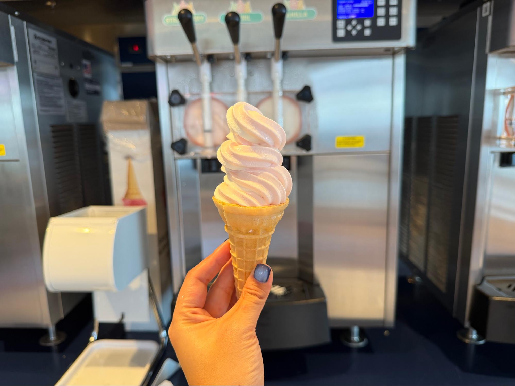 disney-cruise-soft-serve
