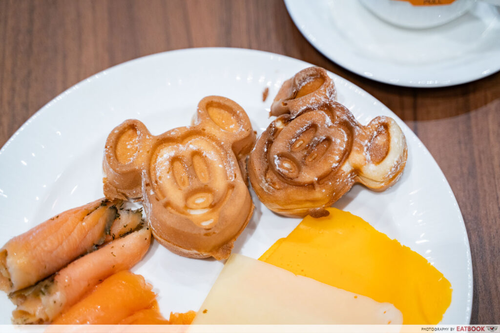 enchanted-summer-disney-breakfast