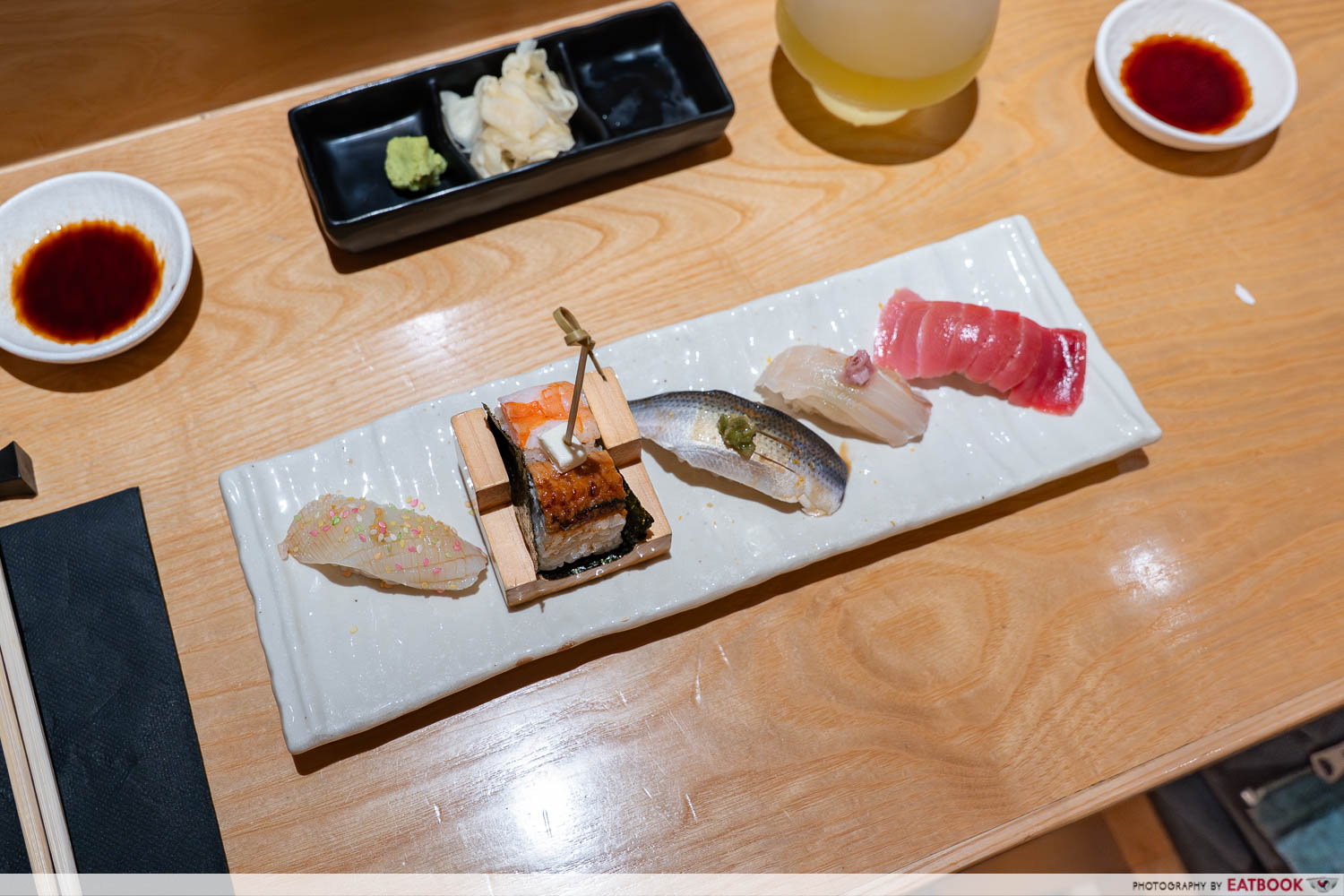 haku-sushi-rolling-omakase-hako-flatlay